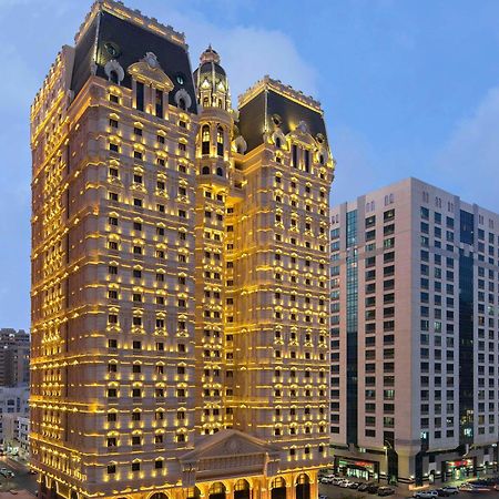 Royal Rose Abu Dhabi, A Curio Collection By Hilton Affiliated Hotel Экстерьер фото