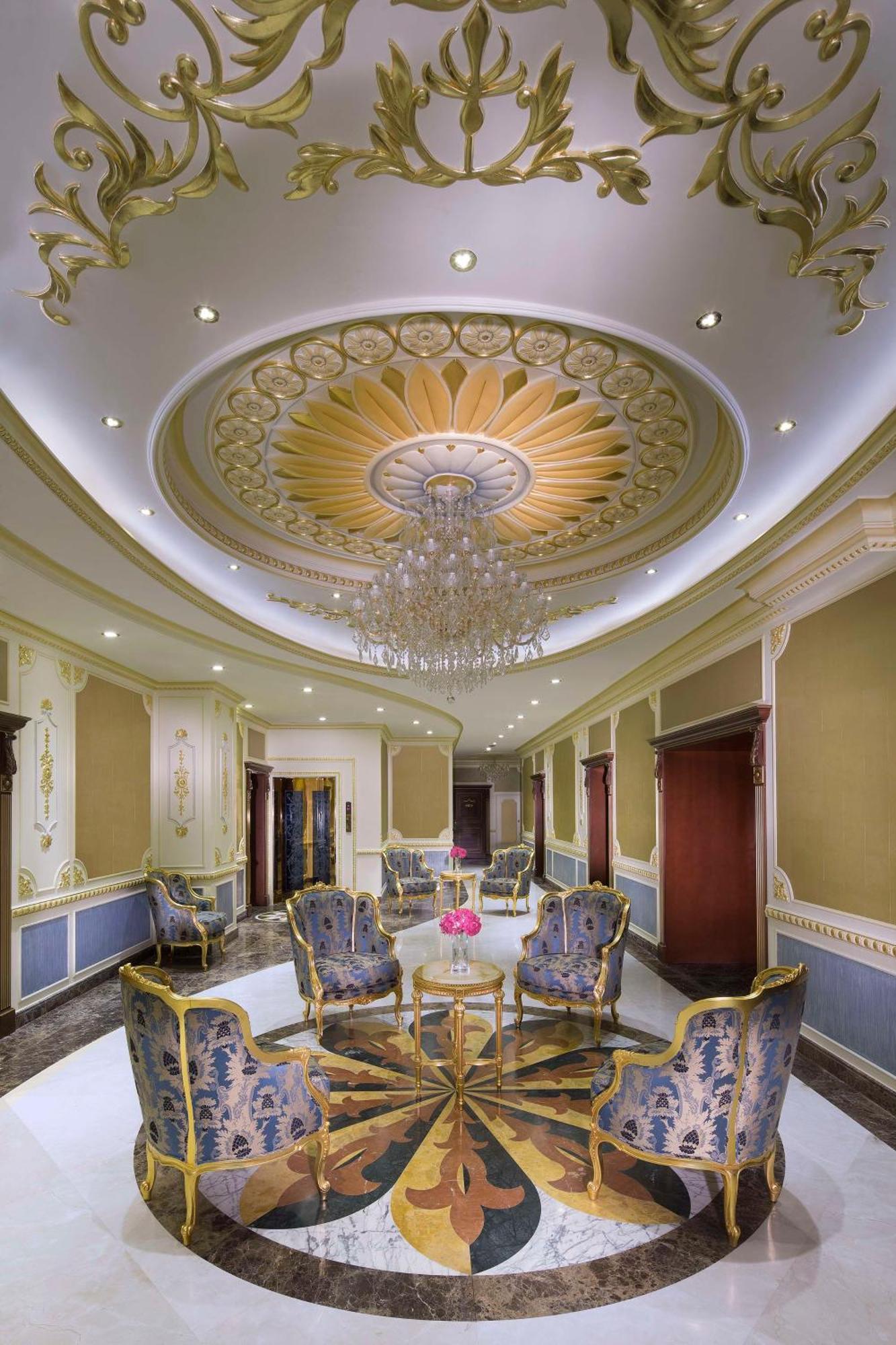 Royal Rose Abu Dhabi, A Curio Collection By Hilton Affiliated Hotel Экстерьер фото